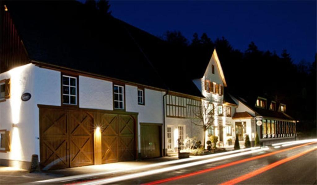 Hotel Restaurant Kaiser Glatt Exterior photo